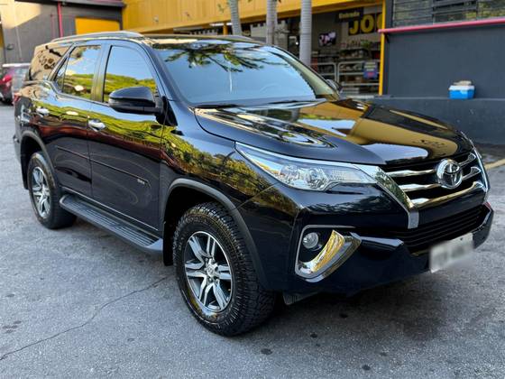 TOYOTA HILUX SW4 2.7 SRV 7 LUGARES 4X2 16V FLEX 4P AUTOMÁTICO